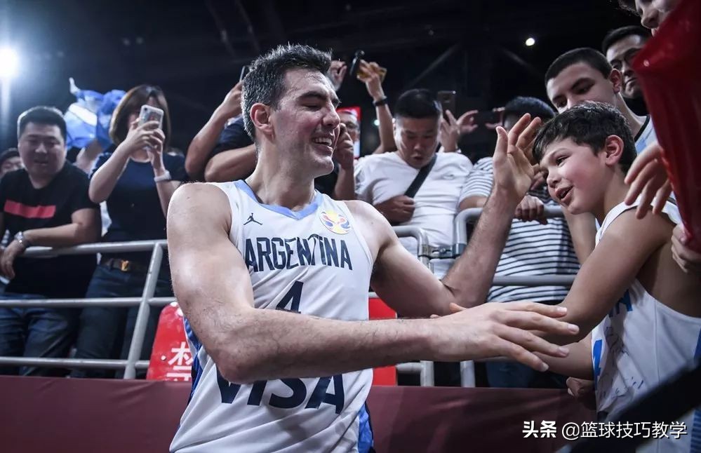 施密特为什么没有去打nba(奥运会场均42分，拒绝去NBA打球，科比视他为偶像)