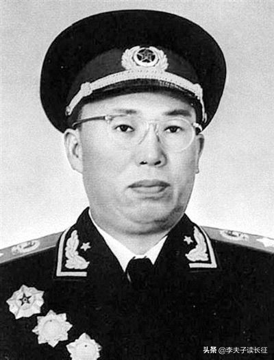 毛主席对十位开国元帅的生动点评和考语，眼光独到，赞誉也很特别