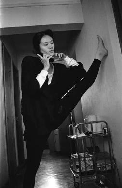 孔雀公主杨丽萍：30岁成名，42岁回归大山，60岁仍在起舞