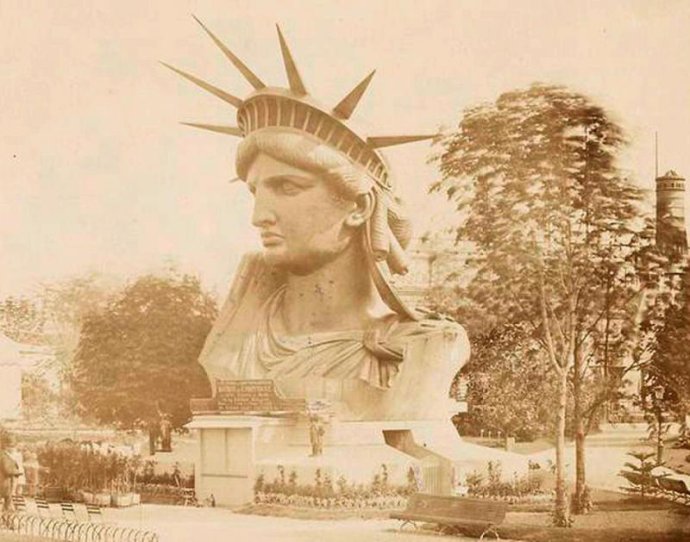 美国自由女神像位于哪个城市（美国自由女神像简介）
