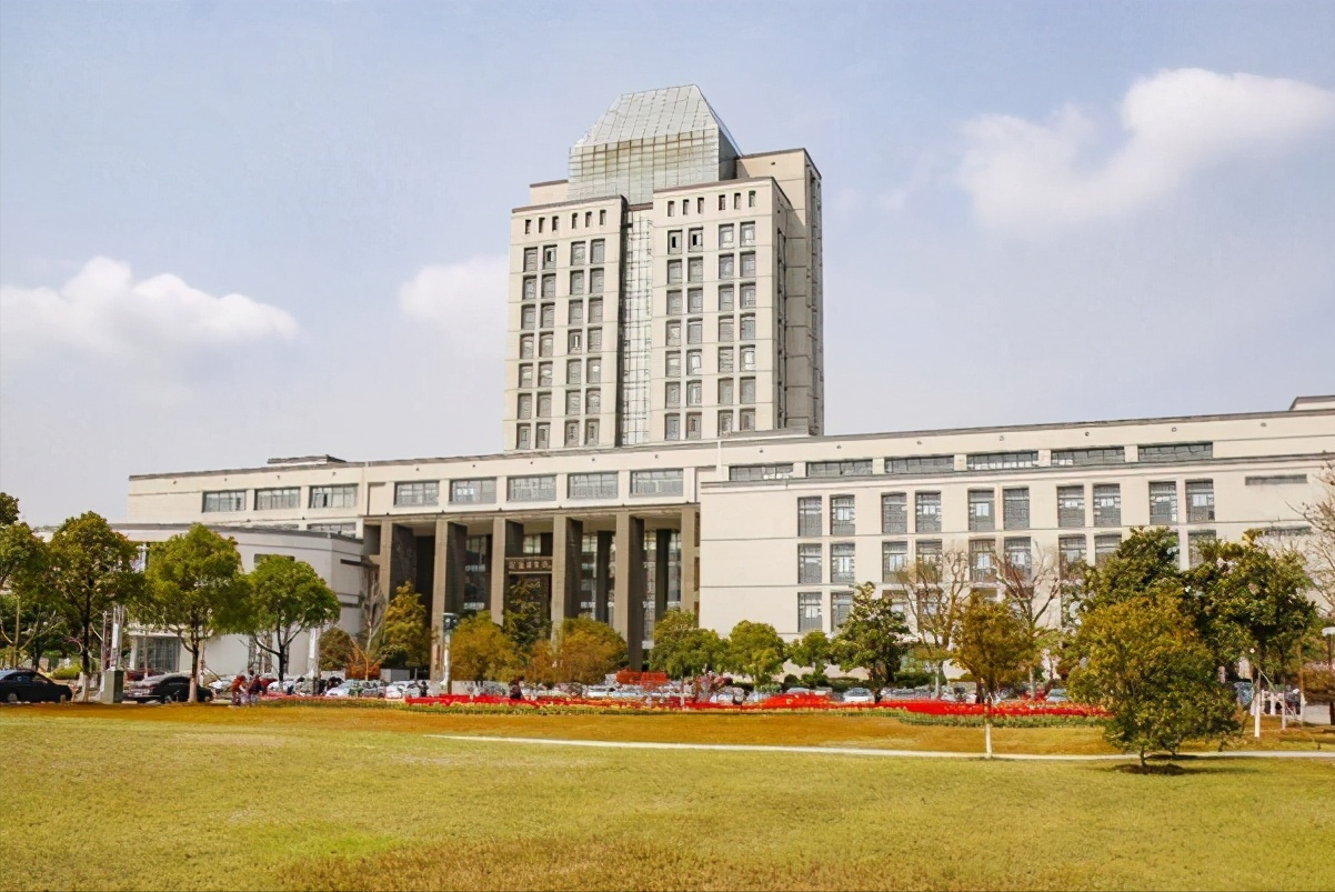 江苏省一所“双一流”布局新校区，选址无可挑剔，预计招生7000人