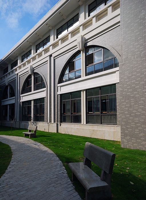 沪上最美10所公办&10所民办小学大PK，谁是魔都颜值担当？