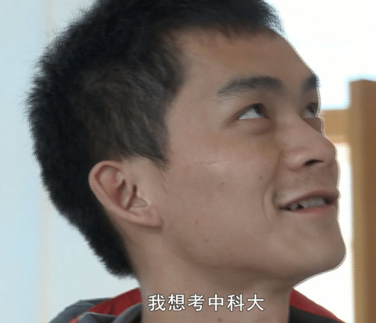 高考“钉子户”唐尚珺，连续参加13年高考，今年的高考成绩如何？