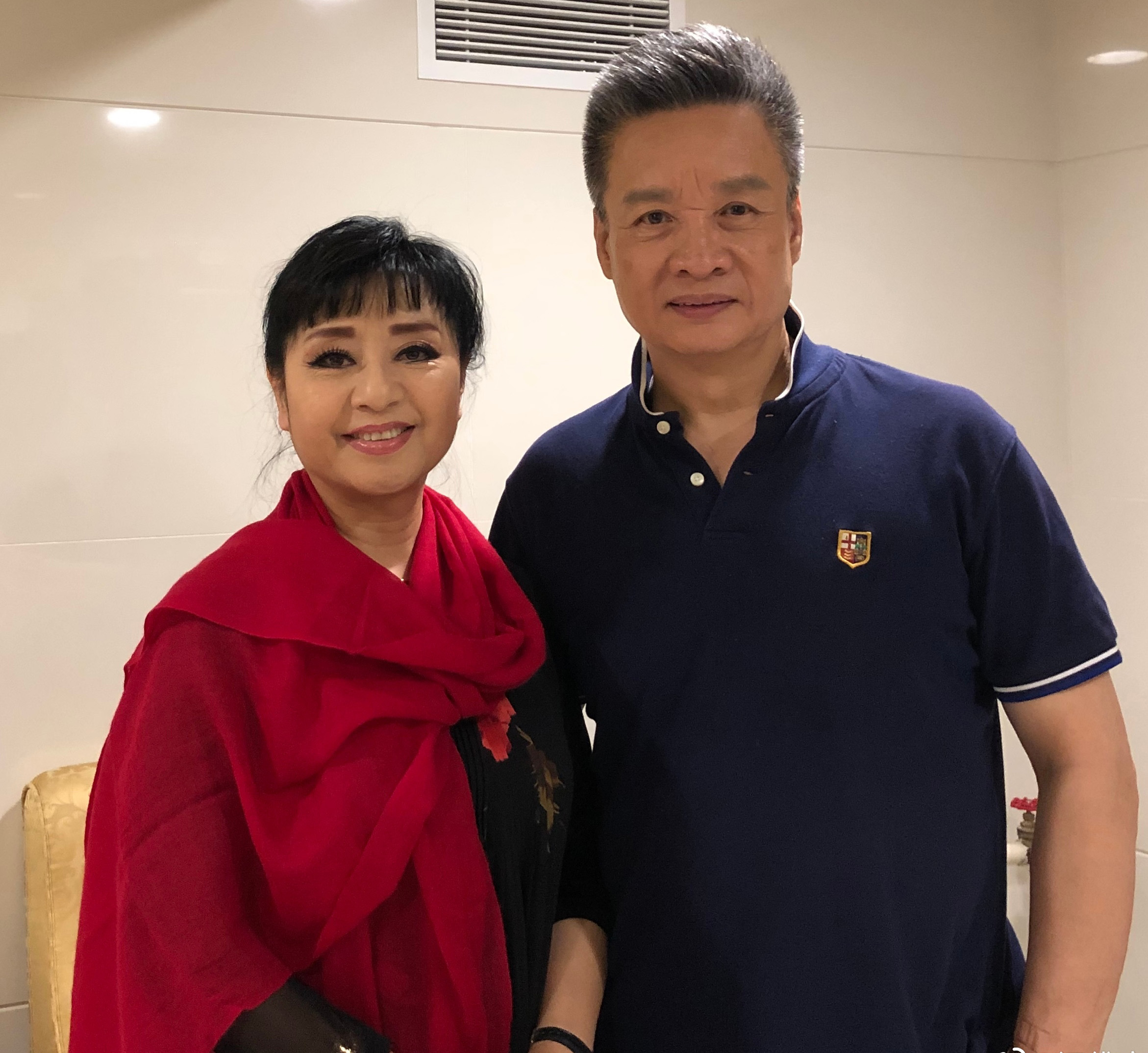 你入学的新书包是什么歌(孝子阎维文,最大幸福,就是进门能喊一声"妈")