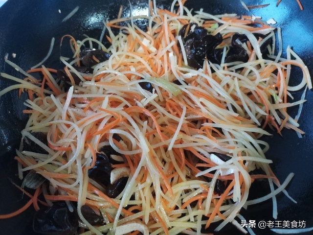 胡萝卜吃法，这5道纯素菜，咸鲜脆爽看着就流口水