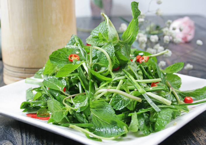 凉拌木耳，直接焯水就错了！加入薄荷，入味脆爽，吃完还想吃