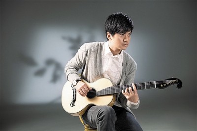 《风吹麦浪》李健：清华毕业，平步青云背后，得益于这3个女人