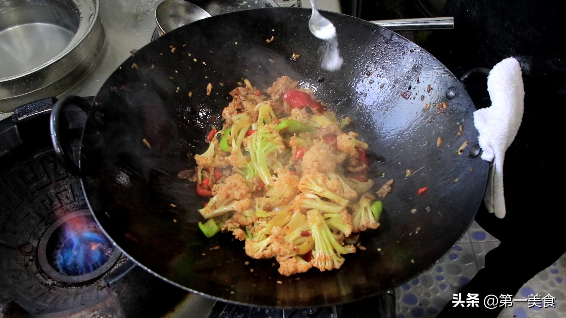 干锅菜花的做法,干锅菜花的做法窍门
