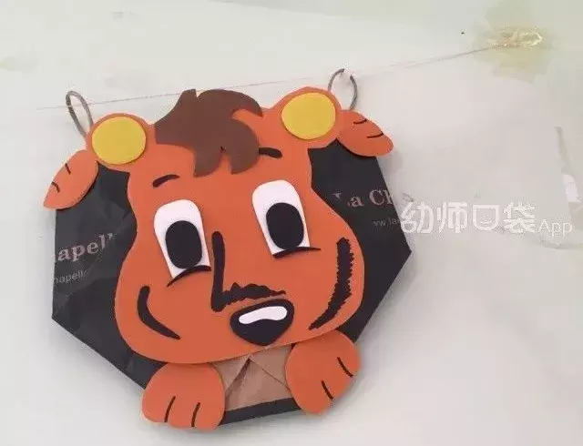 过完年废旧的纸箱、酒瓶、包装袋不要扔,可以和孩子做这些手工!