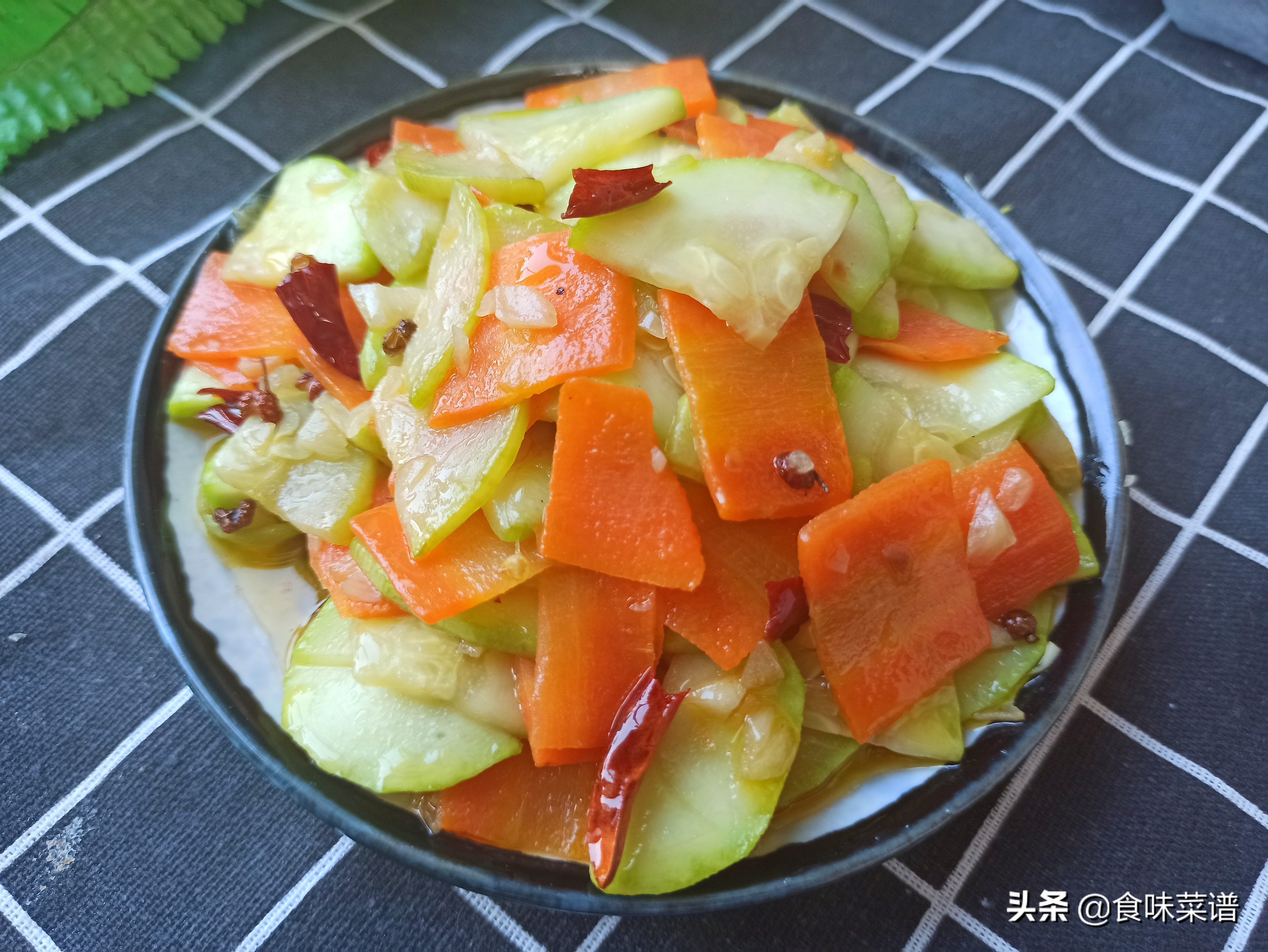 胡萝卜最好吃的9种做法，鲜香又美味，大人孩子都爱吃，建议收藏
