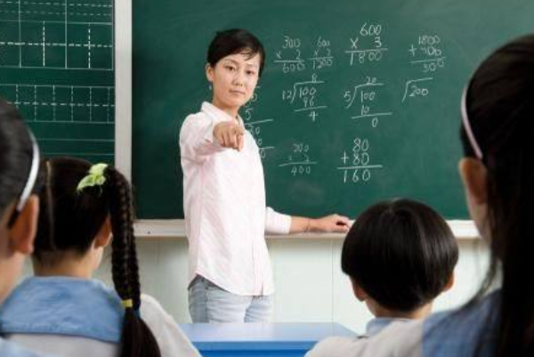 义务教育阶段，学校将无权开除学生？家长：保护一个人害了一群人