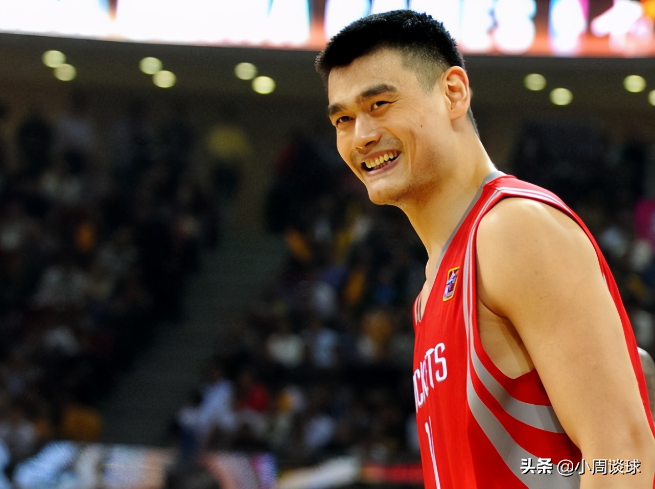 姚明为什么迟进nba（错失总冠军！当年姚明为什么拒绝科比的游说，没有加盟湖人队？）