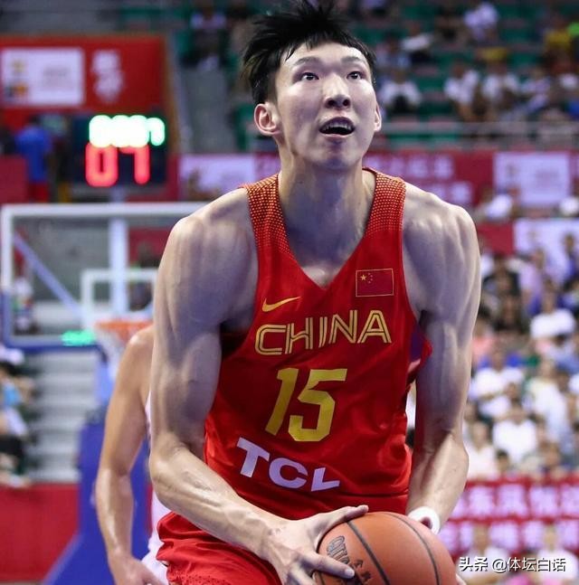 周琦为什么被nba火箭退回(周琦因被NBA退回，发球失误屡遭争议，如今增重7公斤击碎质疑)