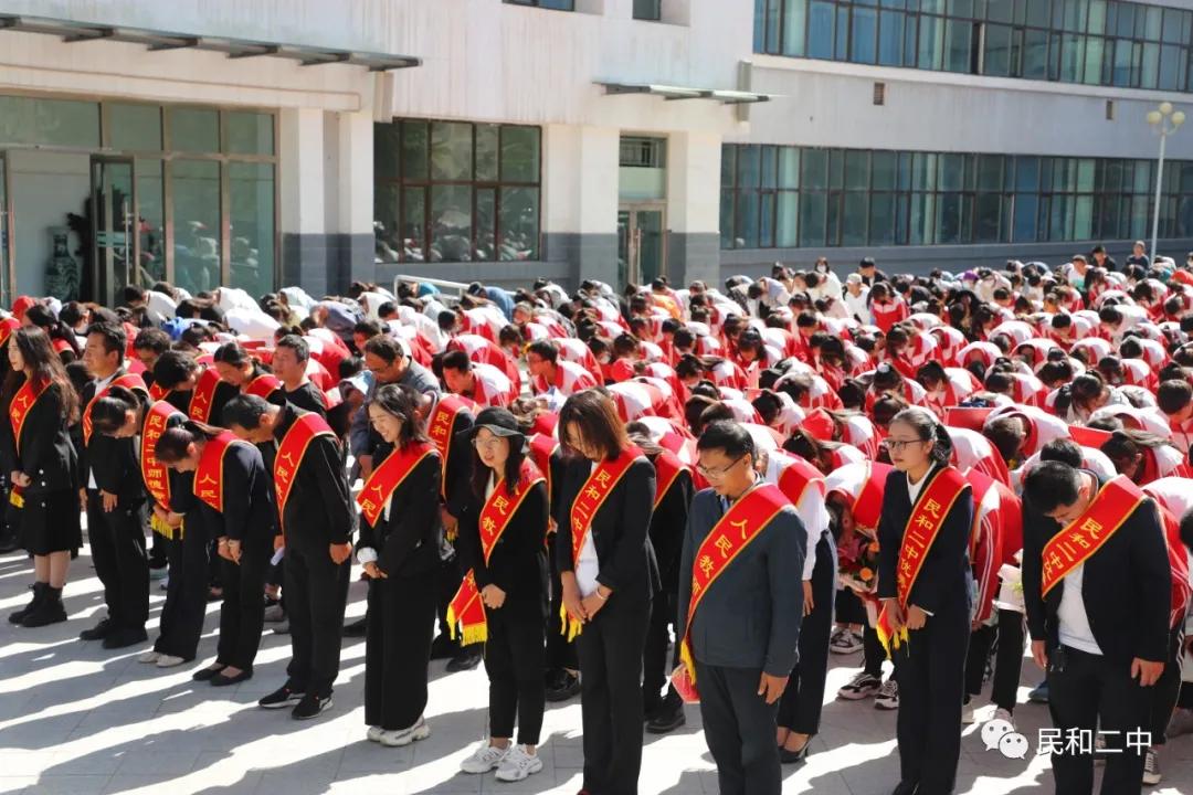 礼敬先贤，感恩师长