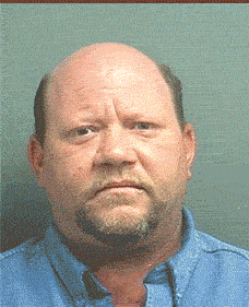 如何分辨一个人是否吸毒？看完这些吸毒者的典型症状，心里发毛