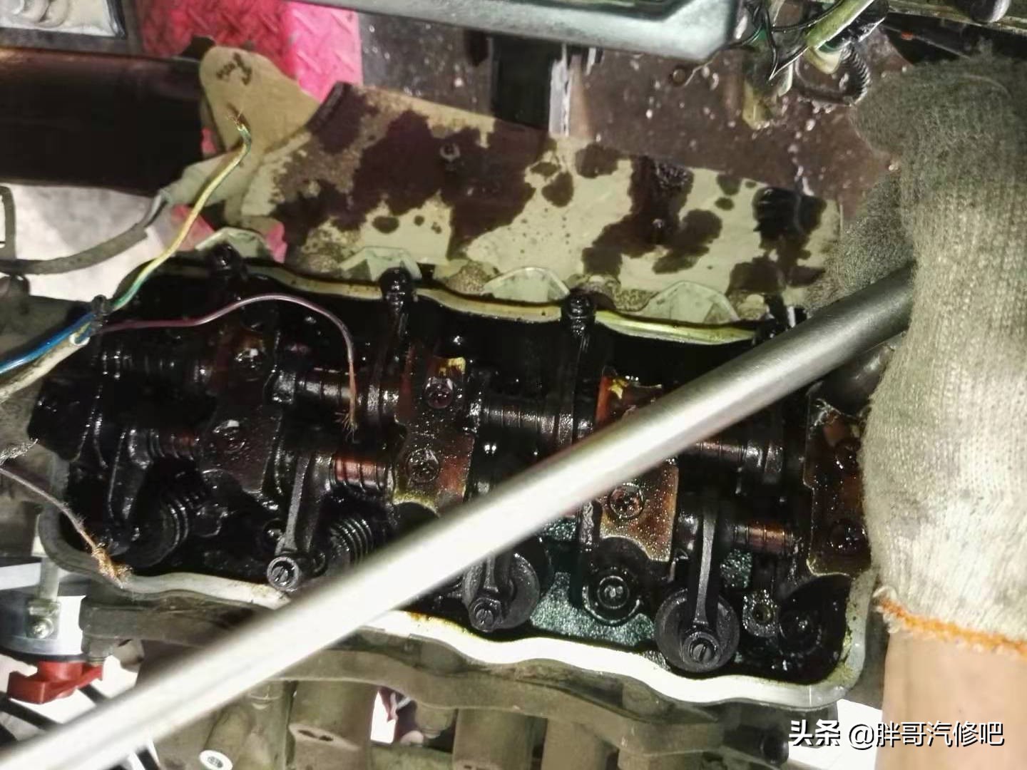 发动机怠速严重抖动，排气突突，动力不足，胖哥拆解分析
