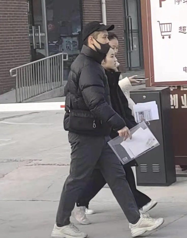 张子枫大学（童星张子枫艺考现场照曝光）