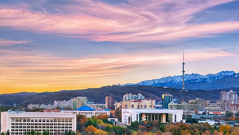 不可小觑的邻国哈萨克斯坦，前首都阿拉木图已成为中亚第一大城市