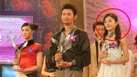 出身农村家庭，没上过大学，赵丽颖成名后却一条微博引来争议