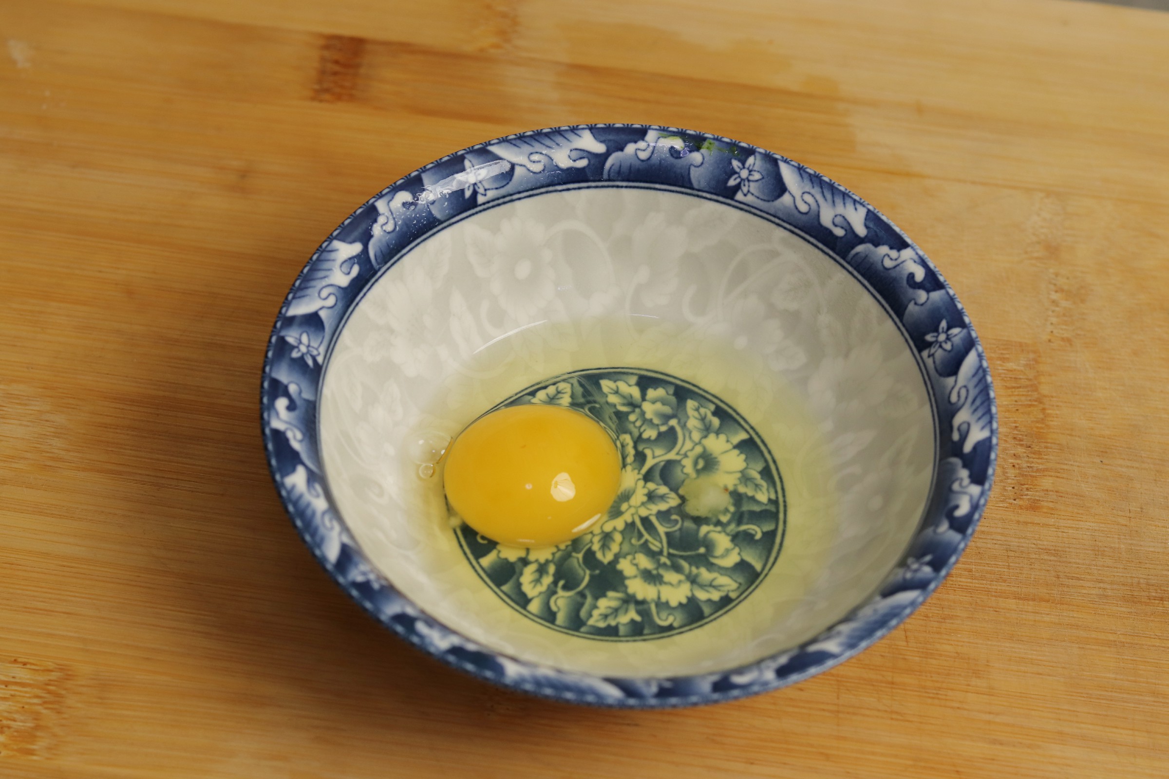 爆浆荷包蛋,爆浆荷包蛋的家常做法 - 美食杰爆浆荷包蛋做法大全