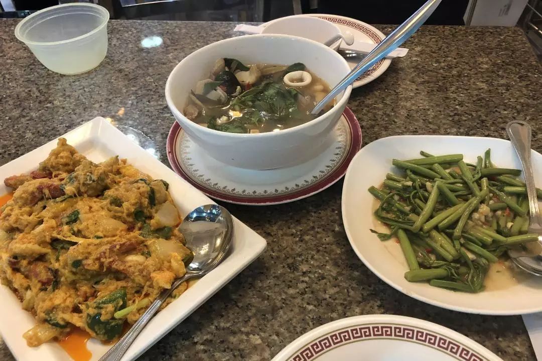 曼谷 | 血拼别忘了吃，王权免税店最全美食攻略