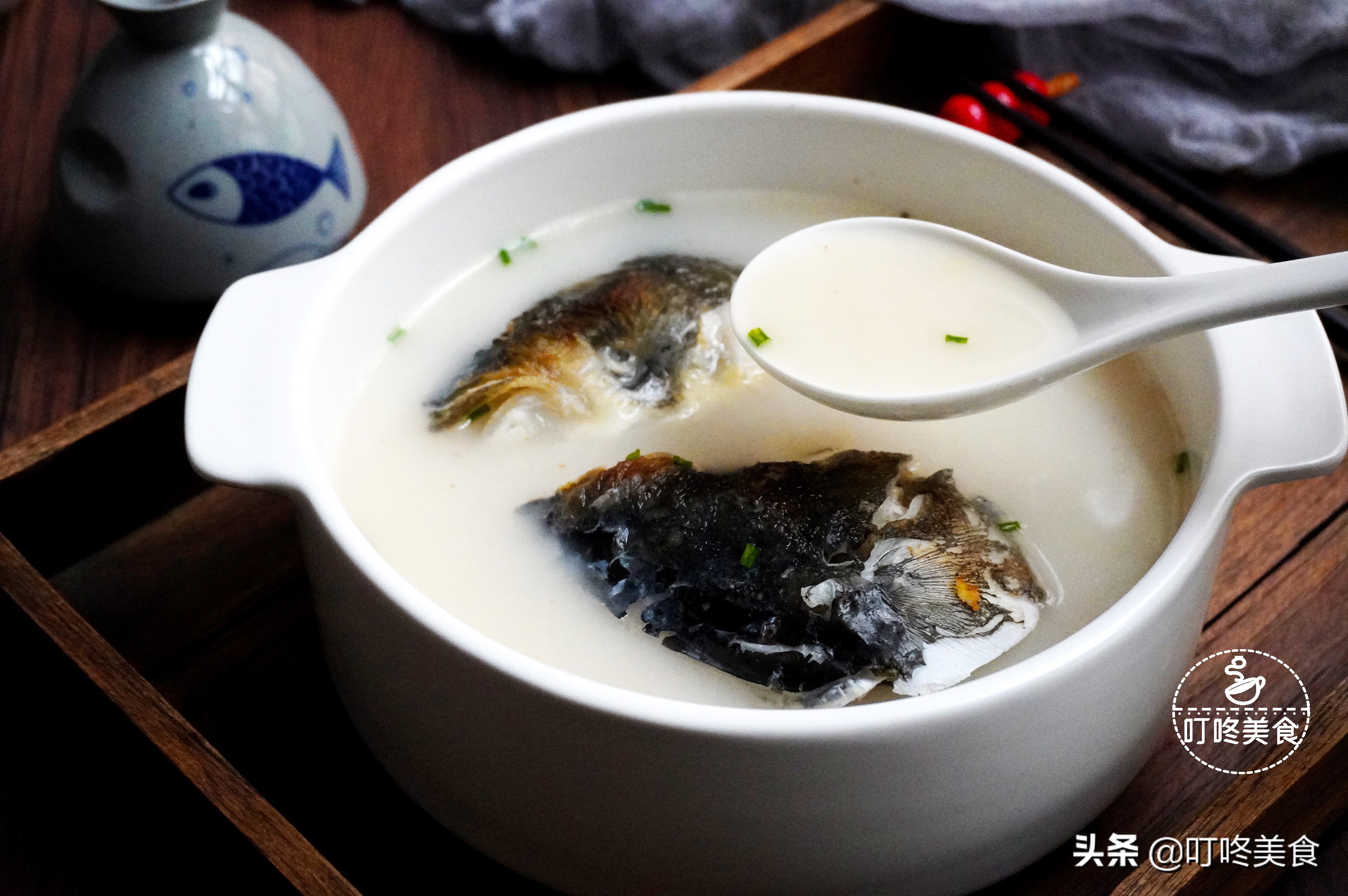 魚(yú)頭湯的做法,魚(yú)頭湯的做法最正宗的做法視頻
