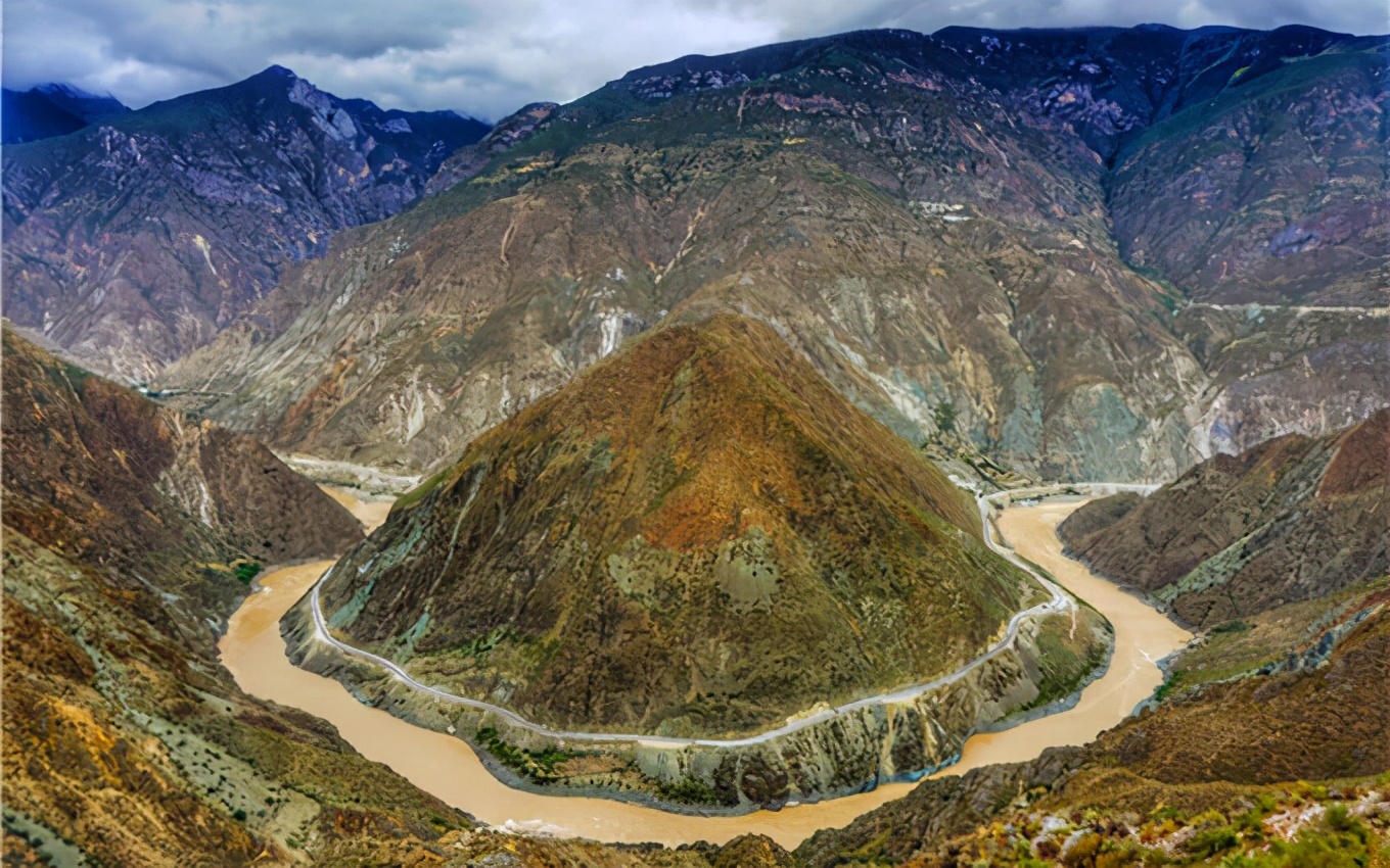 云南香格里拉旅游攻略必去景点，云南香格里拉旅游最佳时间