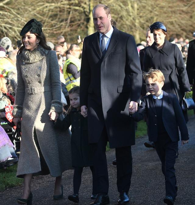 瑞典王室发布最新全家福！8岁小公主是神仙颜值？4岁王子帅过乔治