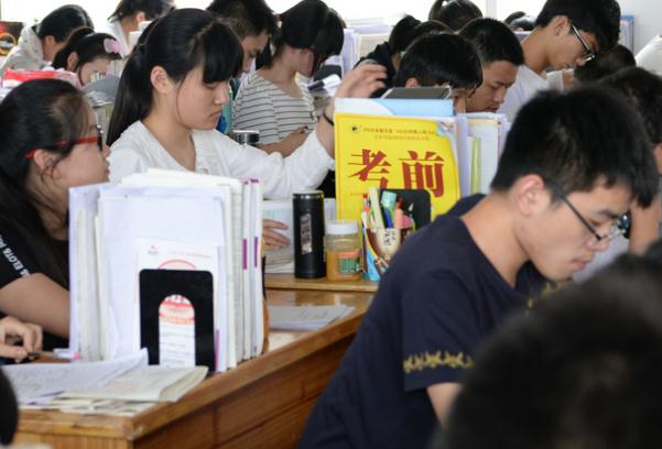 重庆考生高考638分，志愿不填直接选择复读，很多人听完感到不解