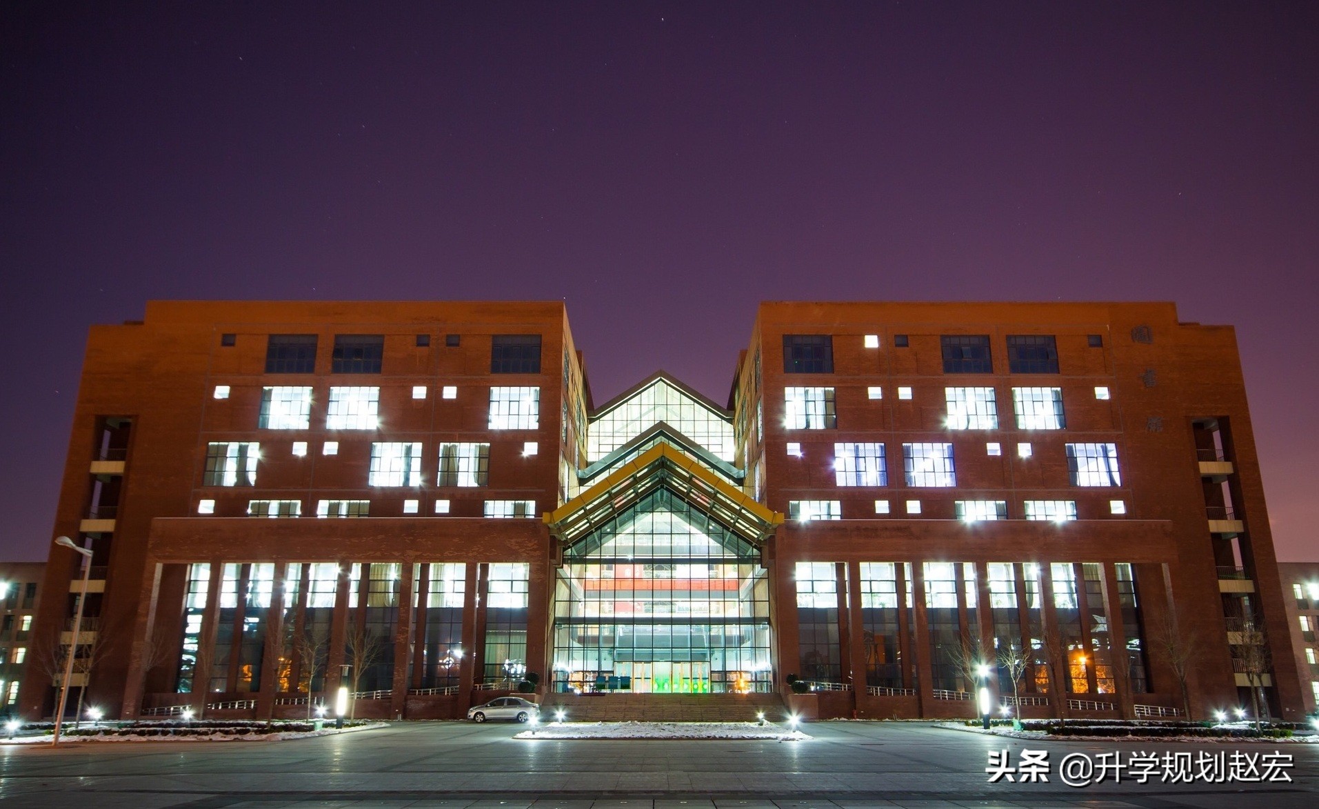天津理工大学2019年最高617分，与最低差111分，附近三年专业分数