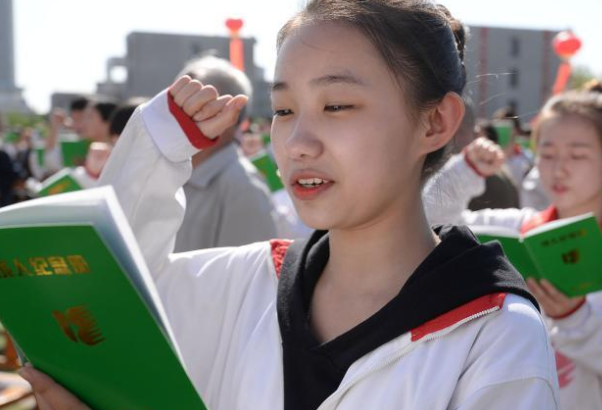 上海有所大学好似“弹棉花”，毕业证如同废纸，下届考生要慎选