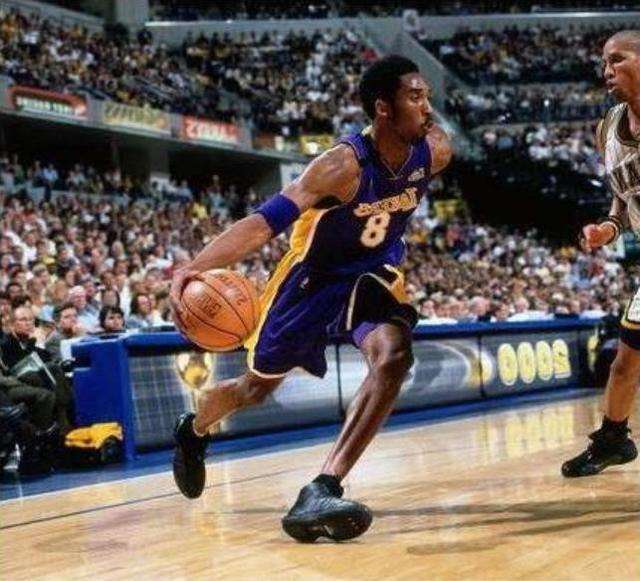 什么腿型适合打篮球（小腿也分5个等级：锡安太粗C级，乔丹科比纤细SS级，那SSS级呢？）