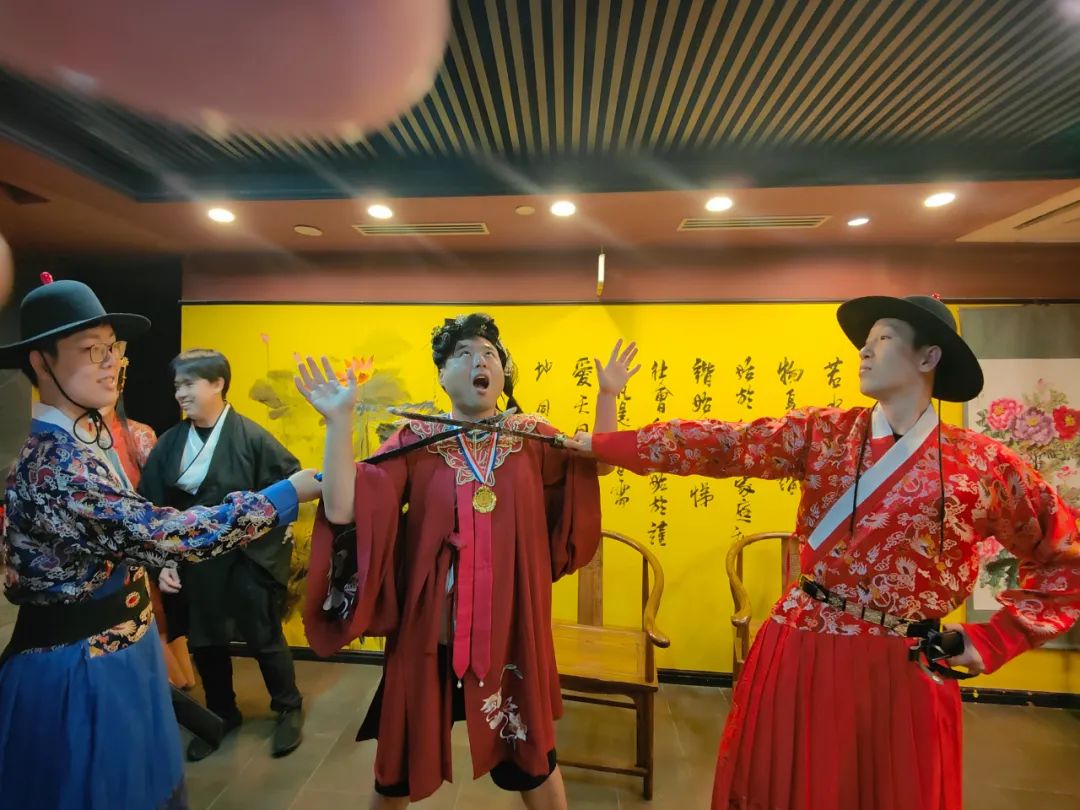 现在的元宇宙，就是割韭菜