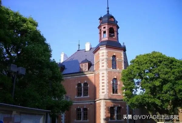 听名字以为是野鸡大学，仔细一看才发现是世界名校