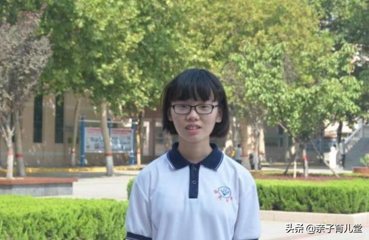 河北高考女状元，成绩不佳到年级前十，三个关键词让她逆袭进北大