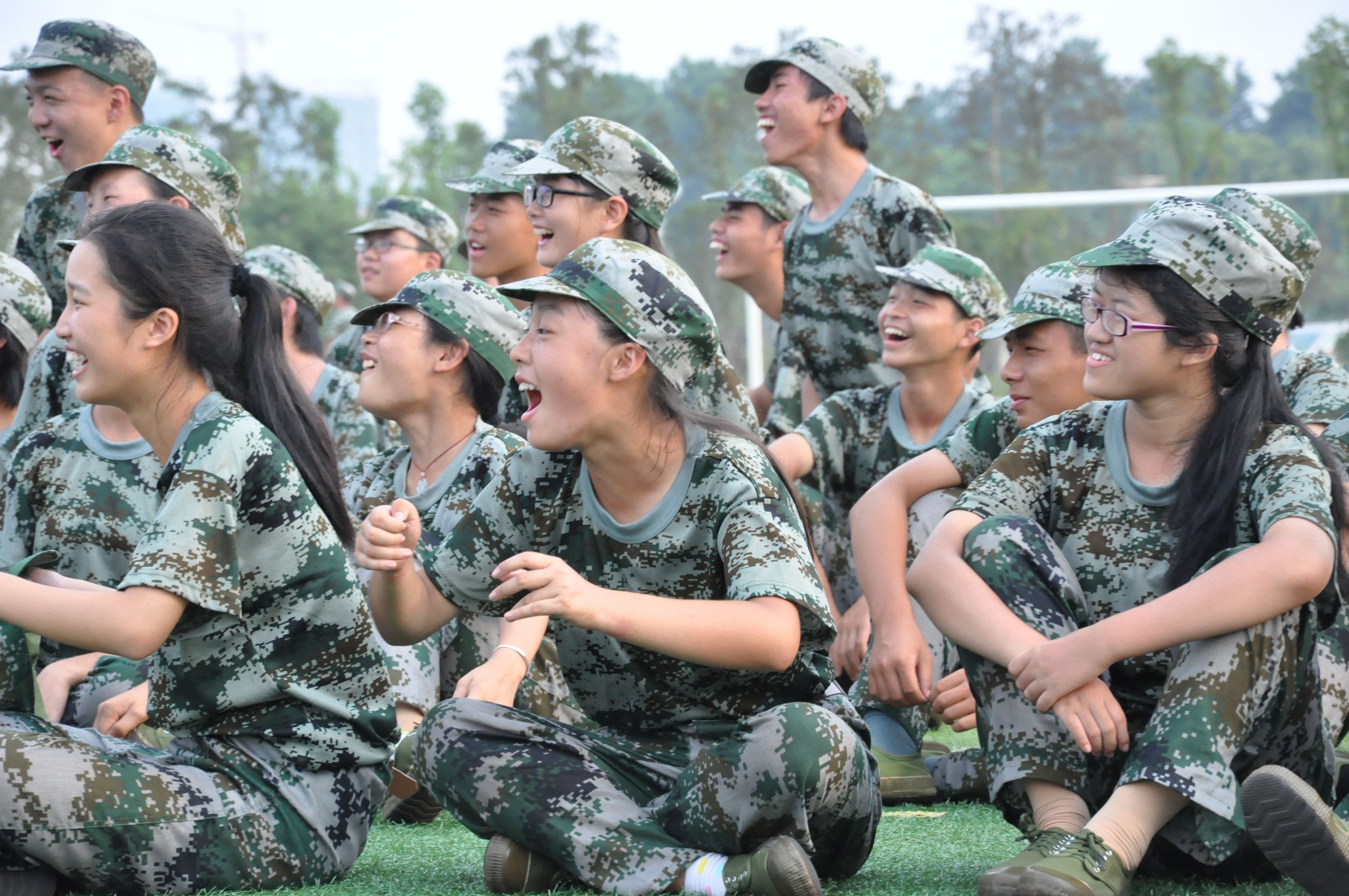 关于大学生军训的说说