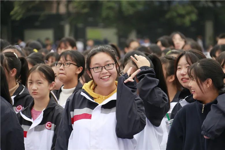 多图预警！成都天府新区职业学校第二届体育嘉年华活动顺利举行