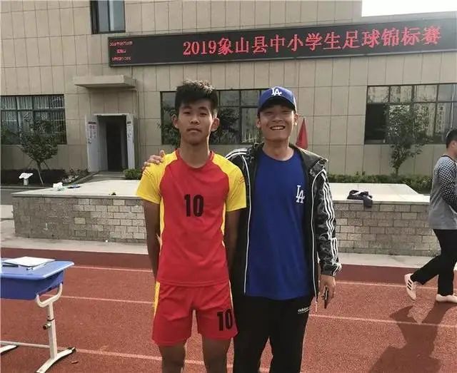 河床队史首位中国球员的奇幻漂流