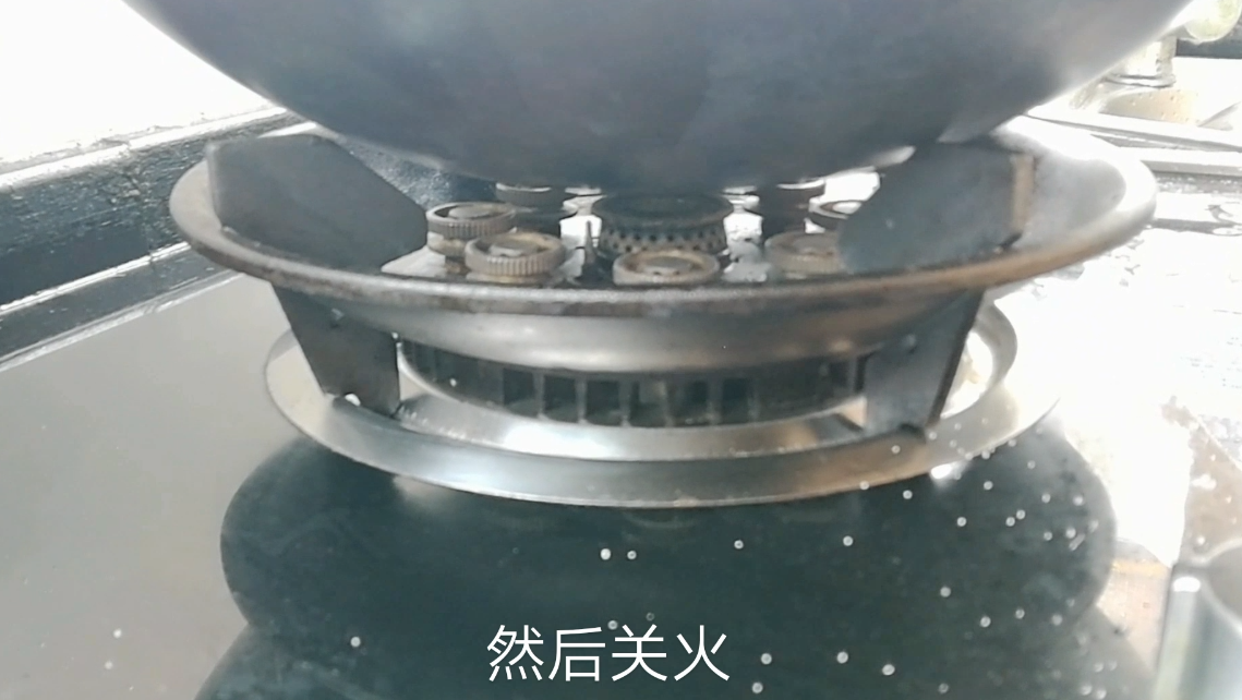 清水小龙虾的做法（堪比餐厅大厨的清水小龙虾烹饪方法）