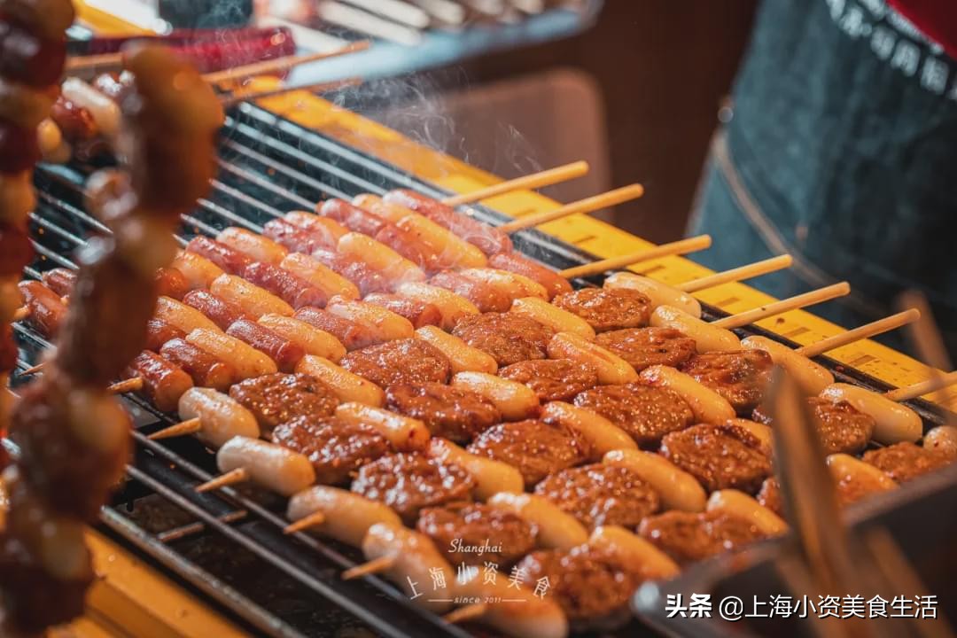 逛圣诞集市(欧洲圣诞集市闪现外滩，不排队打卡100 网红美食)