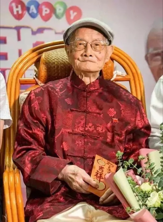 如何长命百岁？104岁国医大师邓铁涛的养生之道！