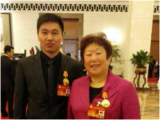 湖北80后小伙：技术填补国内空白，在人民大会堂接受表彰！