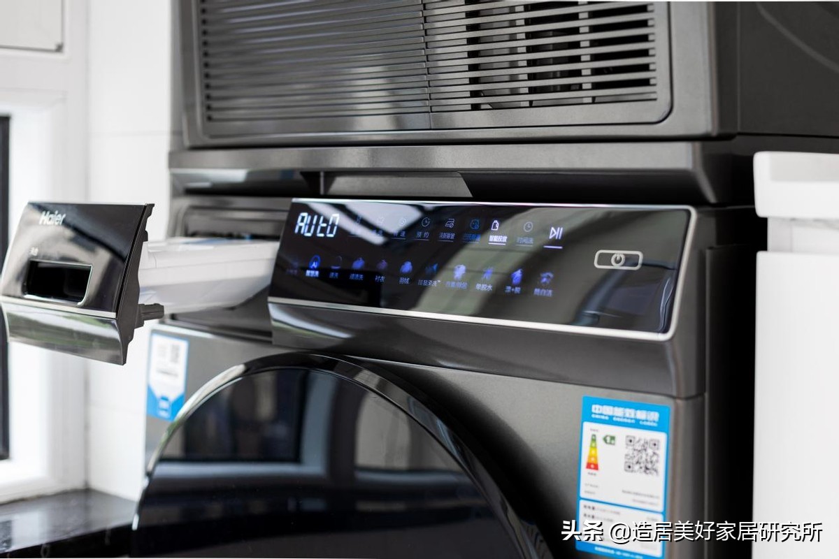 【親子宅設計精選】70平純白小家，衣帽間+洗衣區+電競區，想要的通通都有