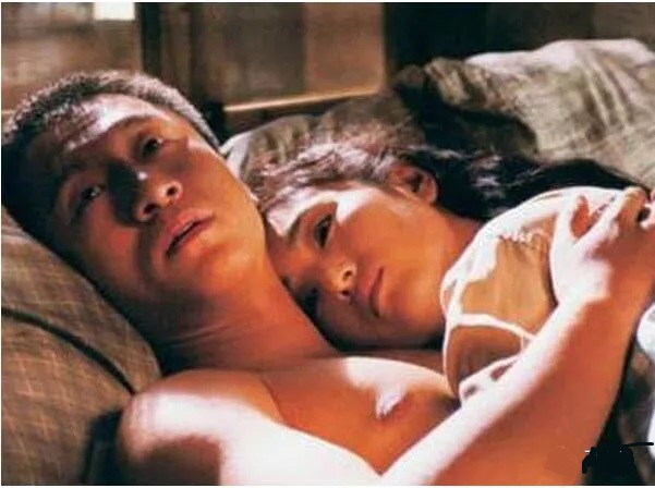 5位抛弃糟糠之妻的明星，其实并不全是他们的错