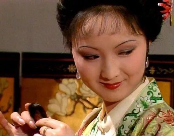 《红楼梦》：活得好的女人，都有这3个特点