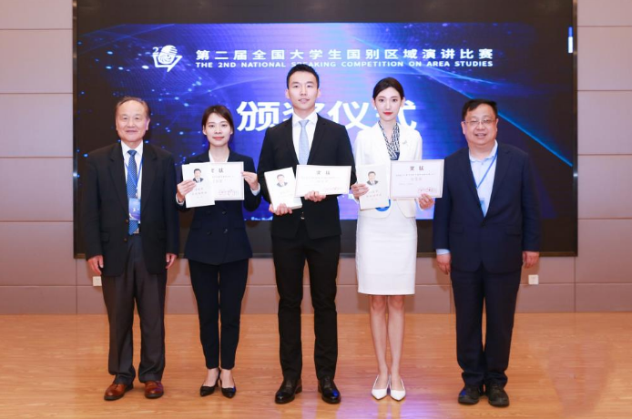 实力大爆发！横扫全国各大比赛，四川这所高校一年内捧回166项大奖