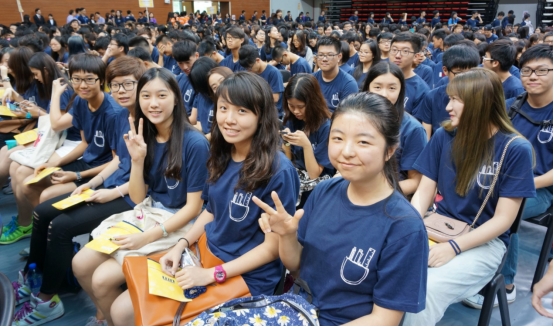 大学该不该竞选班委（大学班级至少有10名班委）