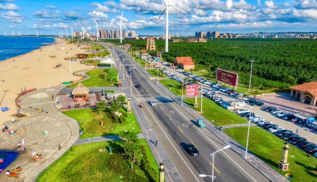 来荣成读大学：在蓝天碧海间绽放最美青春