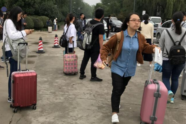 多地大学官网发布寒假通知，长春理工坐拥最长假期，中山大学惨了