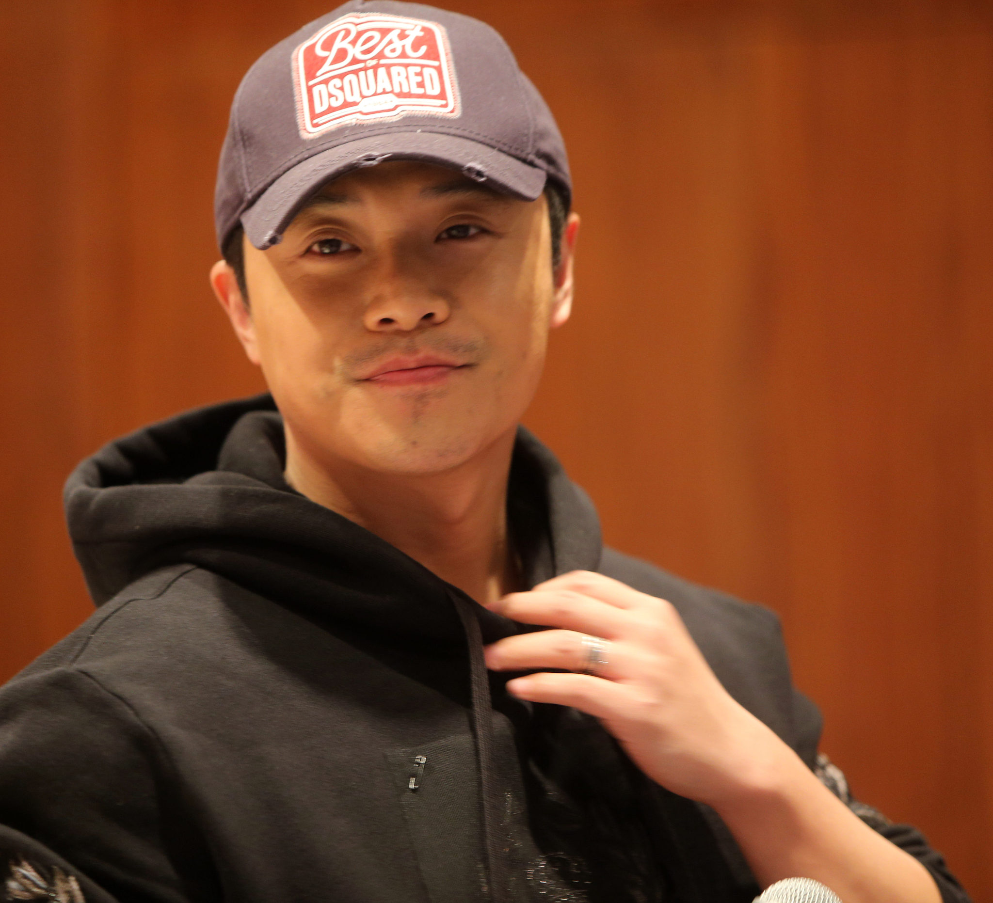 陈思诚的资本局：手握119亿票房，父子拥18家公司，曾持股华谊